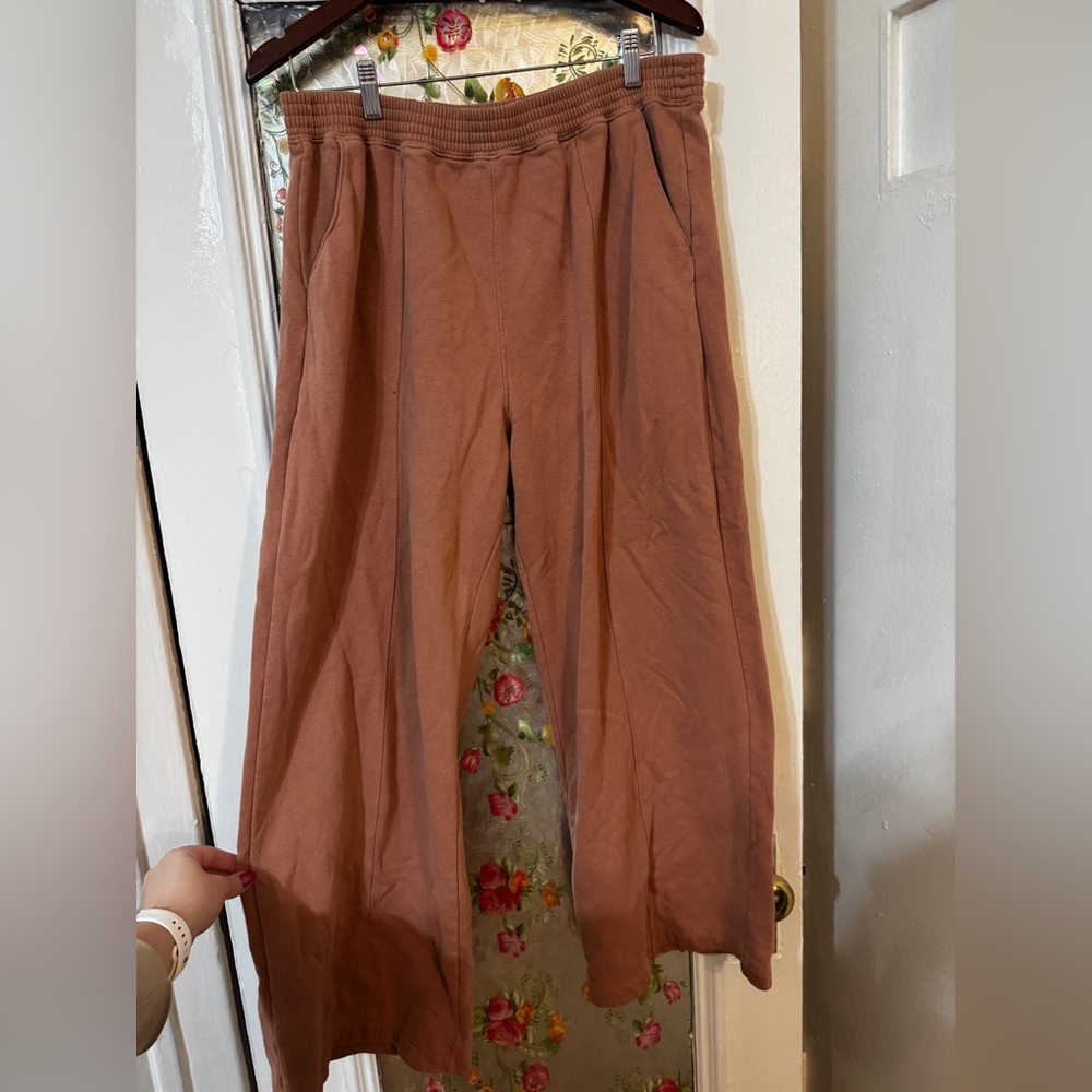 Abercrombie & Fitch wide leg sweatpants